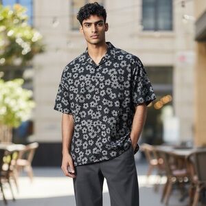 RVCA Black and Gray Floral Men's Short Sleeve Button Down Shirt NWT